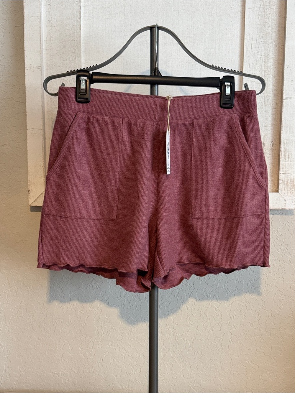 Natural Reflections Ribbed Scallop-Hem Shorts in Plum